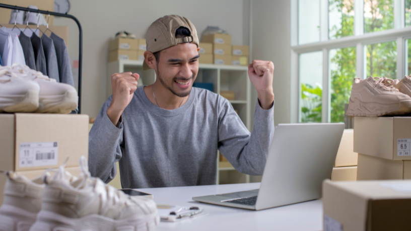 Luciano Guimaraes Tebar analisa como a evolução do e-commerce está influenciando diretamente o cenário financeiro global.